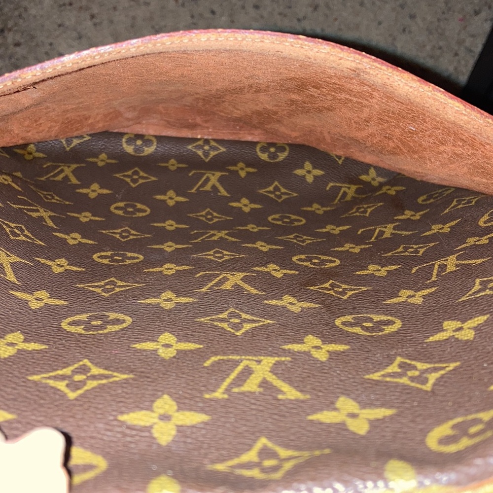 Louis Vuitton EUC XL Monogram Danube GM Shoulder Bag with Monogram strap w/COA - Picture 17 of 17